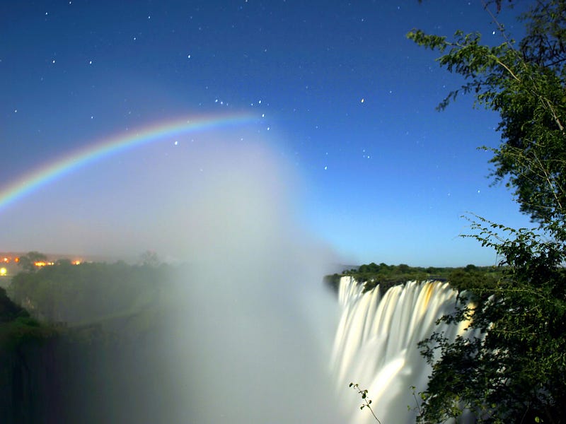 Image of Victoria Falls.